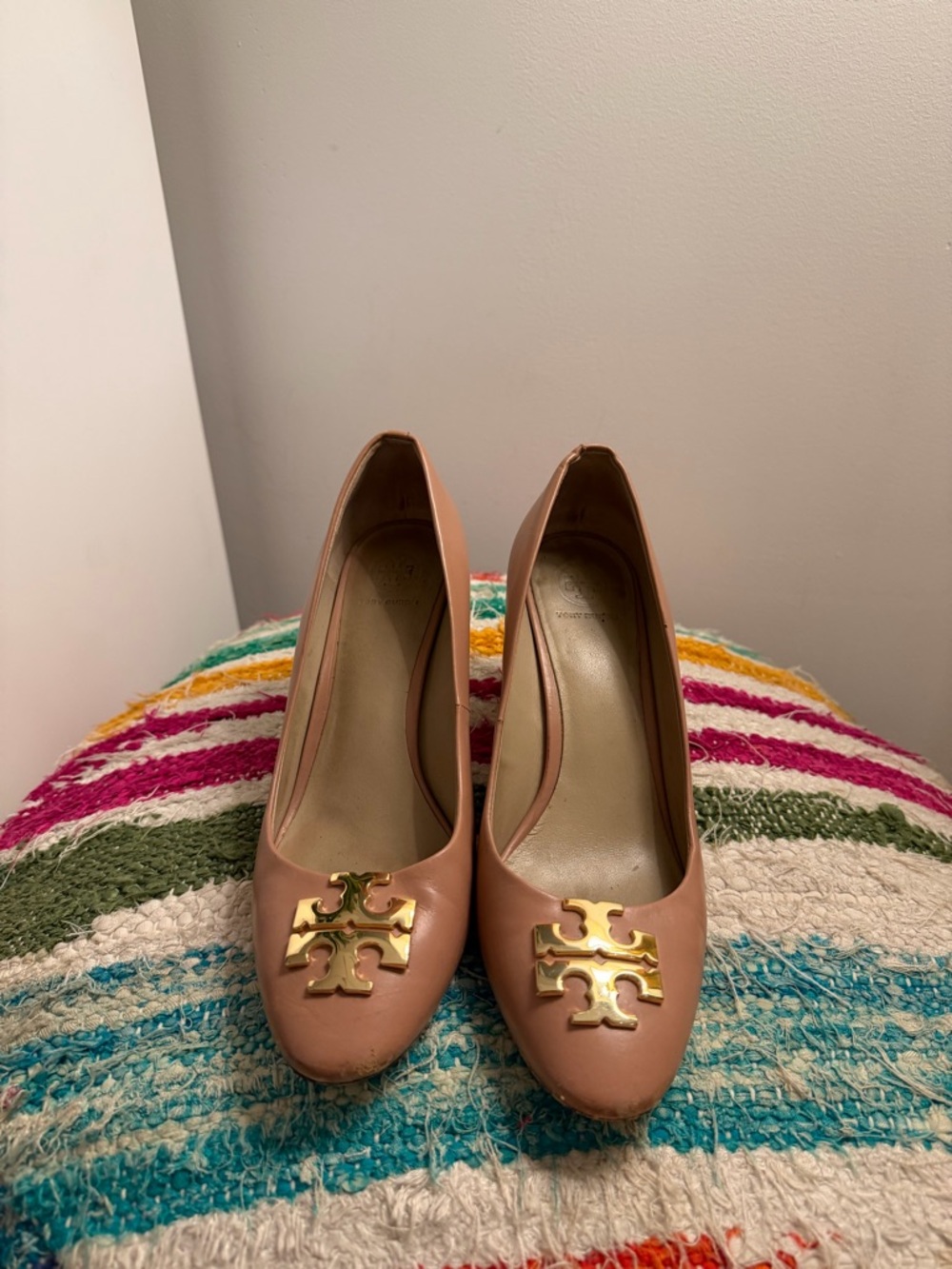 Women's Pink Leather Dress Pumps with Gold Emblem